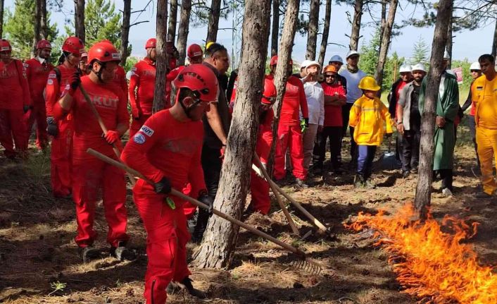 AKUT Eskişehir gönüllüleri orman yangınlarına hazırlanıyor