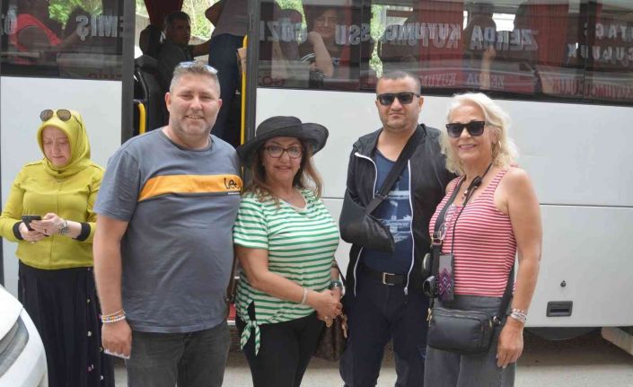 Çanakkale`den Hakkari’ye yerli turist ziyareti