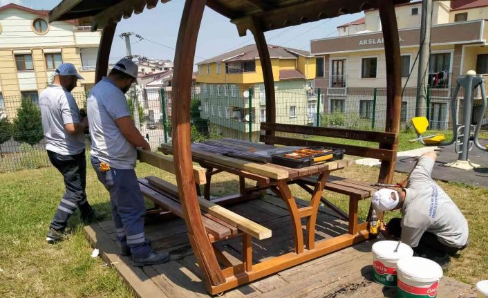 Darıca’da çocukların güvenliği için parklar yenileniyor