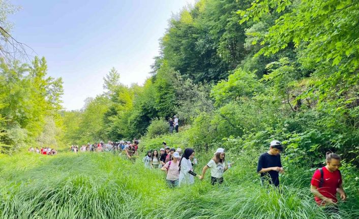 Körfez’de temiz çevre yürüyüşü