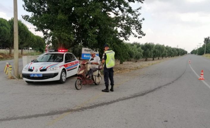 Manisa’da motosiklet sürücülerine ceza yağdı