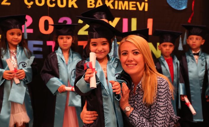 Merkezefendi’ye kazandırılan çocuk bakım evinin ilk minikleri mezun oldu