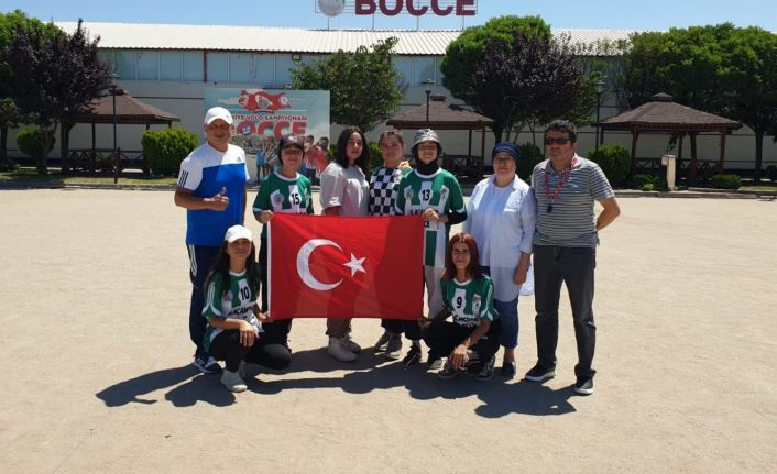 Alaçamspor bocce takımı Türkiye’yi temsil edecek