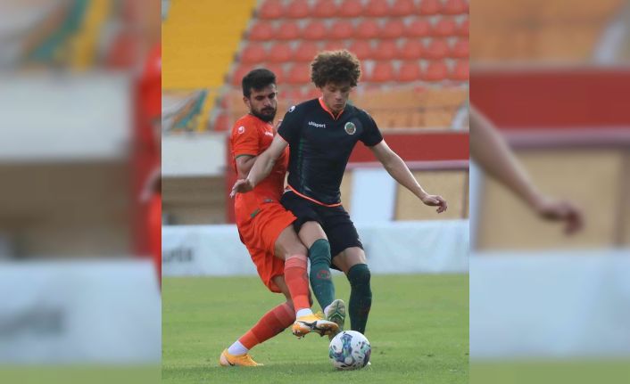 Alanyaspor antrenman maçı yaptı