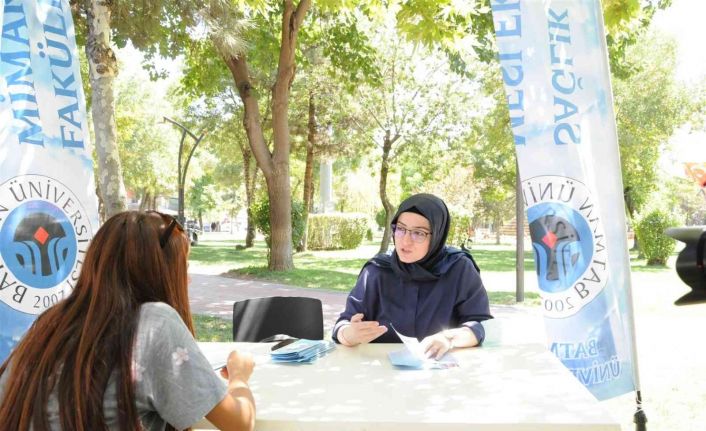 Batman Üniversitesi aday öğrencilere tanıtılıyor