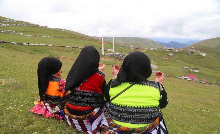 Kadırga Otçu Şenliği renkli görüntülere sahne oldu