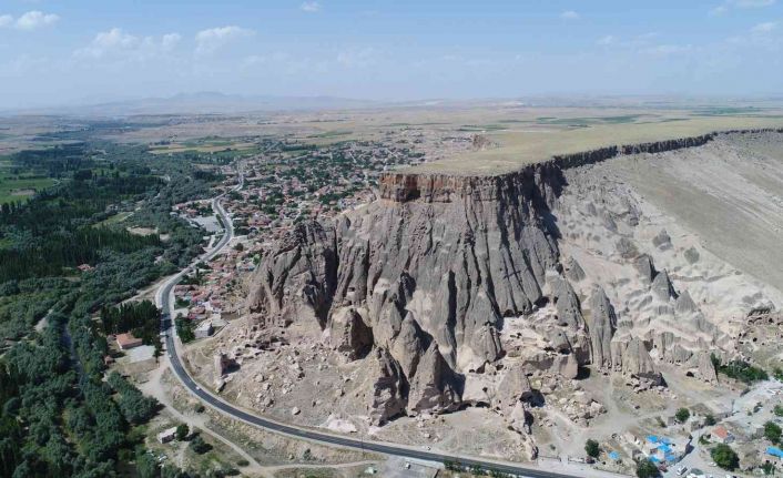 Kapadokya’nın girş kapısındaki Selime Katedrali’ne ziyaretçi ilgisi arttı