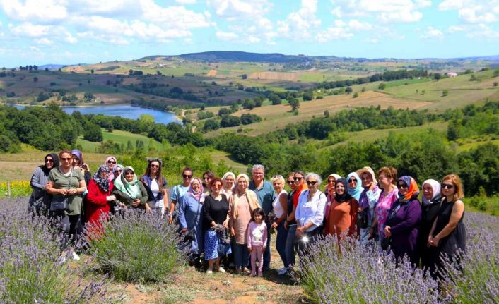 Tıbbi ve Aromatik Bitki Yetiştiriciliği Projesini yerinde incelediler