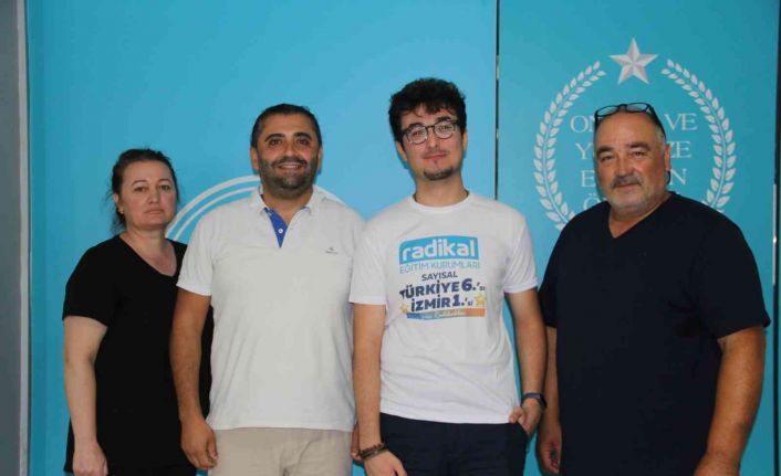 YKS’de TYT İzmir birincisi Eren: “İnanılmaz bir mutluluk”