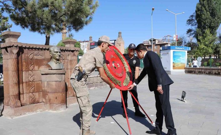 Ahlat’ta 30 Ağustos Zafer Bayramı kutlandı