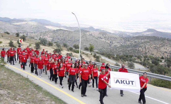 AKUT Büyük Taarruz şehitlerini yad etti