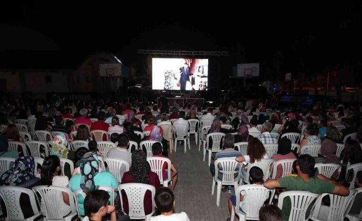 Film severler açık hava sinemasında buluşacak