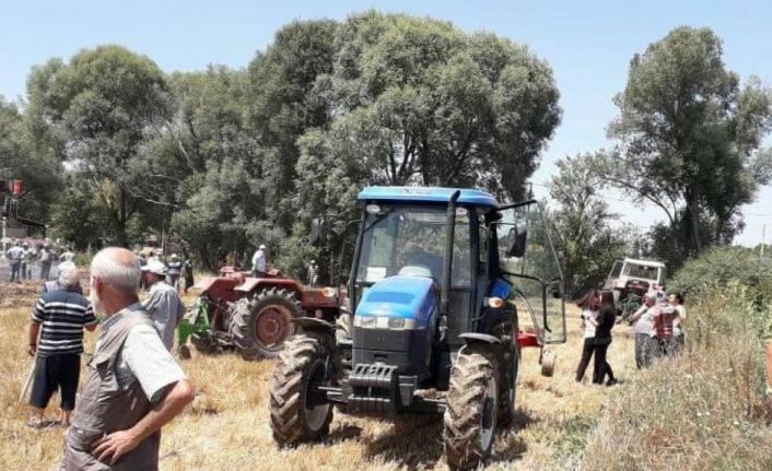 İtfaiye ile mahalleli yangını birlikte söndürdü