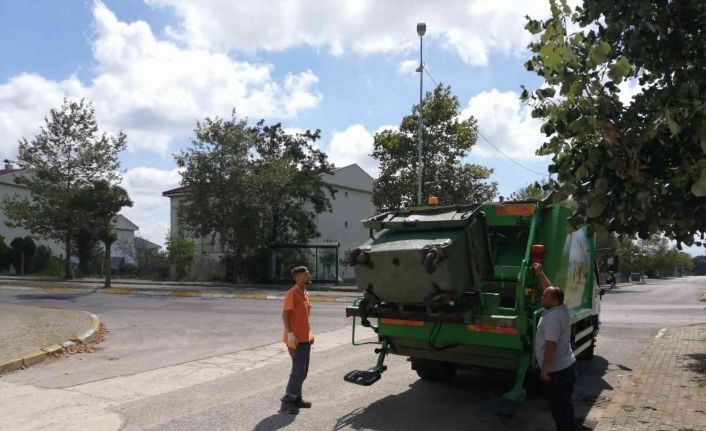 Körfez’de çöp konteynerleri dezenfekte ediliyor