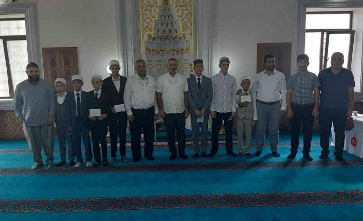 Kur’an-ı Kerim’i güzel okuma yarışması bölge birincisi Elazığ’dan