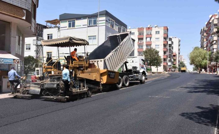 Siirt’te asfalt çalışmaları devam ediyor