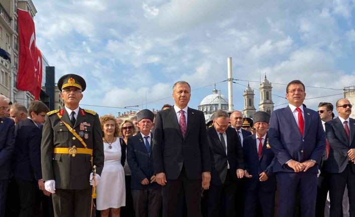 Taksim Meydanı’nda 30 Ağustos Zafer Bayramı töreni