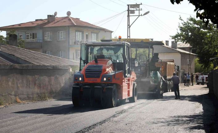 Van Büyükşehir Belediyesinden asfalt çalışması