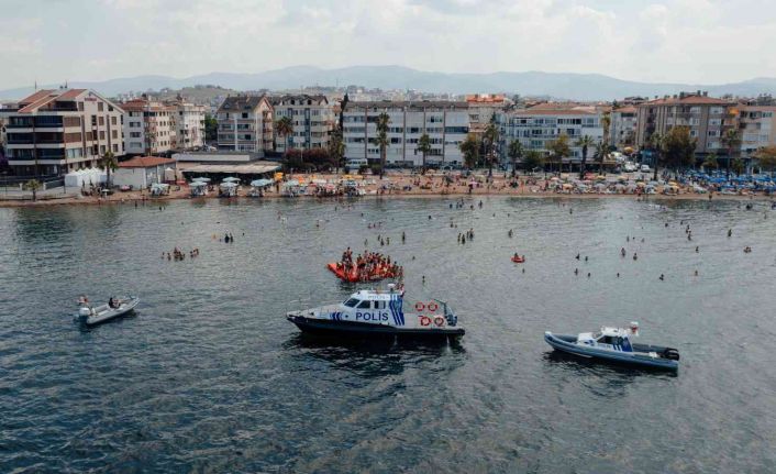 Yalova’da polis boğulma olaylarına karşı vatandaşı uyardı