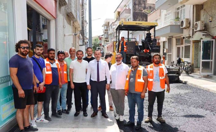 Yalova’da sokakların asfaltları 30 yıl sonra yenilendi