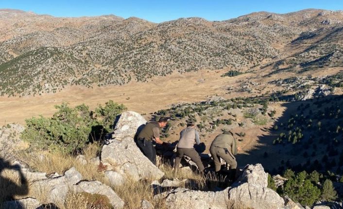 Yasadışı avda kullanılan gümeleri dronla bulup imha ettiler