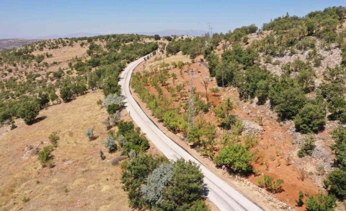 Konya Büyükşehir’den Bozkır’a yüksek standartlı mahalle yolları