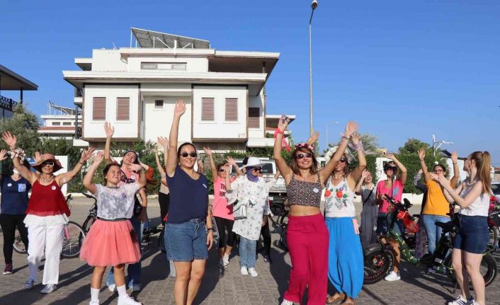 Nazilli’de ’Süslü Kadınlar’ bisiklet turu gerçekleştirildi