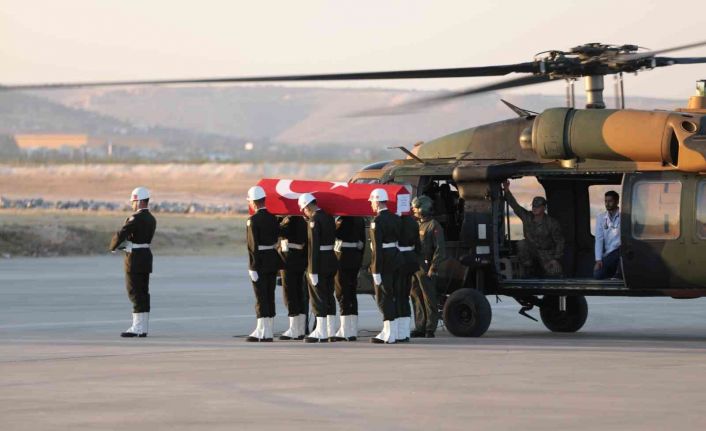 Şehit Sözleşmeli Er İsmet Aytek Gaziantep’te gözyaşları içinde karşılandı