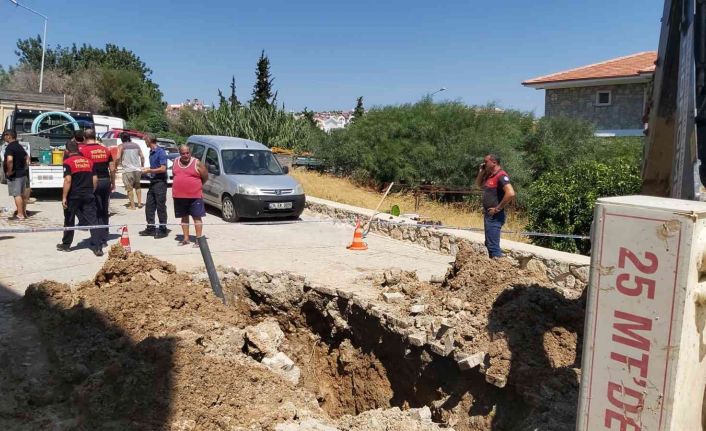 Su arızasını giderirken göçük altında kaldılar