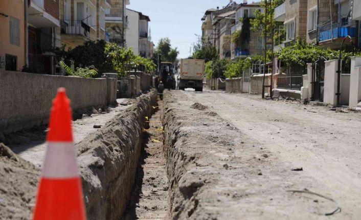 Sümer mahallesinde altyapı yenileme çalışması başladı