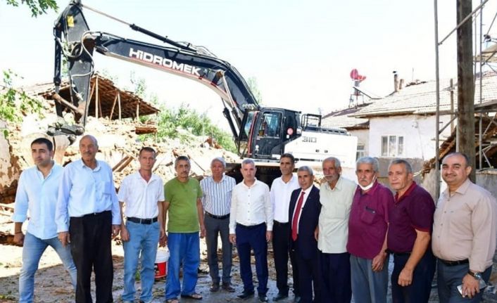 Yeşilyurt’ta Ocak ve Eylül ayları arasında 47 metruk bina yıkıldı