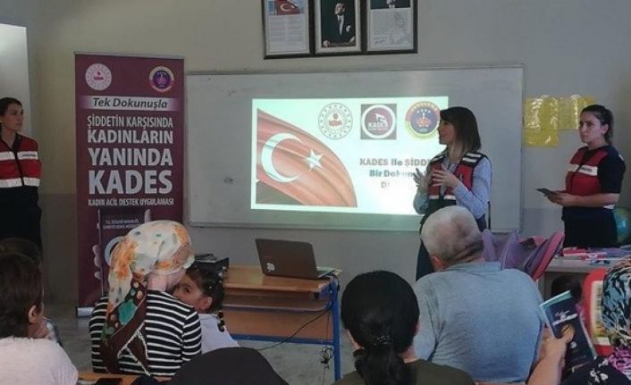Balat’ta öğrenci velileri ve öğretmenlere KADES bilgilendirmesi