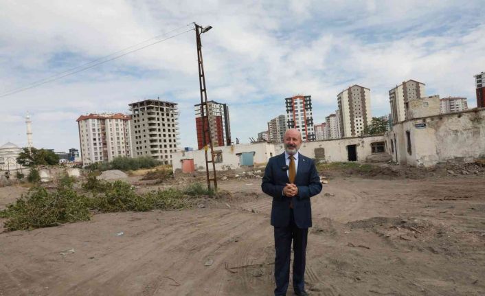 Başkan Çolakbayrakdar; “Yakut Mahallesi’ni de güzel bir geleceğe hazırlıyoruz”