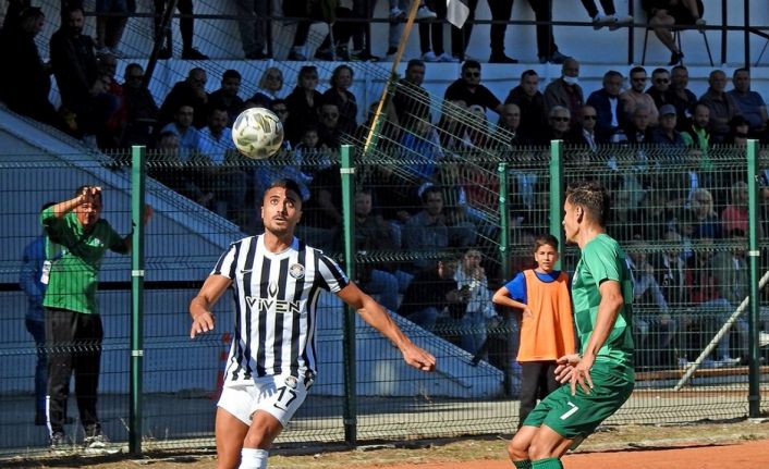 Çeşme Belediyespor, Salihli Belediyespor’u 5-0 mağlup etti