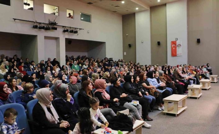 Ebeveynlere "Çocuklarınızı sevin" uyarısı