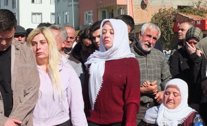 Hastane yolundaki faciada yaşamını yitiren baba toprağa verildi