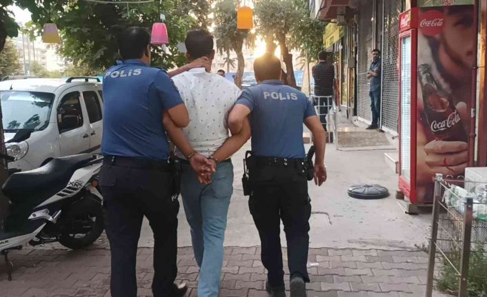 Hırsızlıktan aranan şahıs polisin kovalamacası ile yakalandı