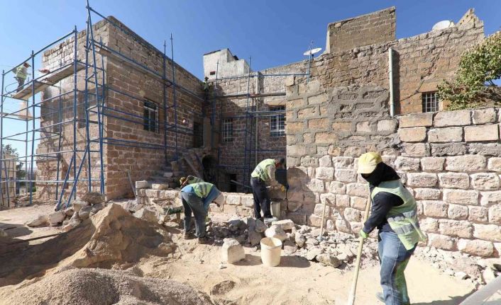 Midyat’ın tarihi mekanları yeniden hayat buluyor