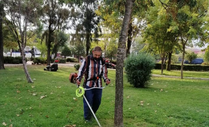 Şehzadeler’in yeşil alanlarında hummalı çalışma