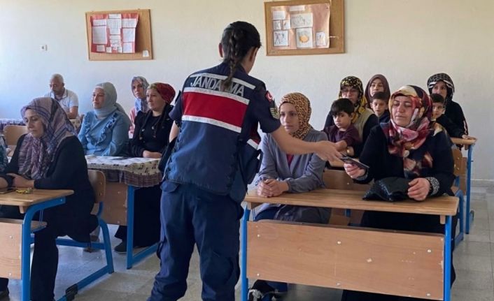 Söke ve Kuyucak’ta öğrenci velileri Jandarma tarafından bilgilendirildi