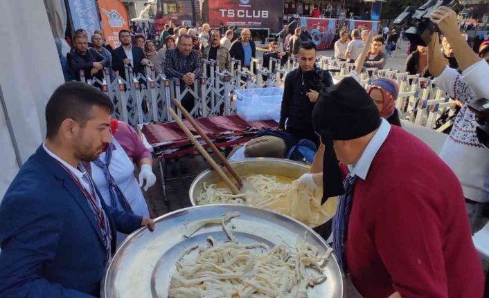 Sultangazi’de kuymak festivaline vatandaşlardan yoğun ilgi