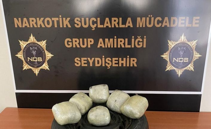 Şüphe üzerine durdurulan aracın stepnesinden uyuşturucu çıktı