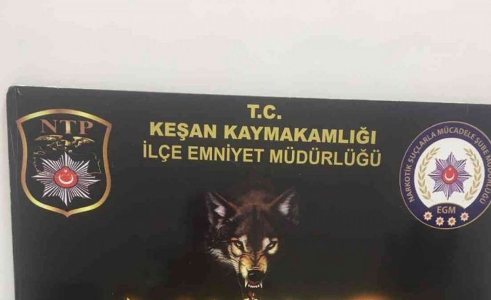 Şüpheli şahsın üzerinden uyuşturucu çıktı