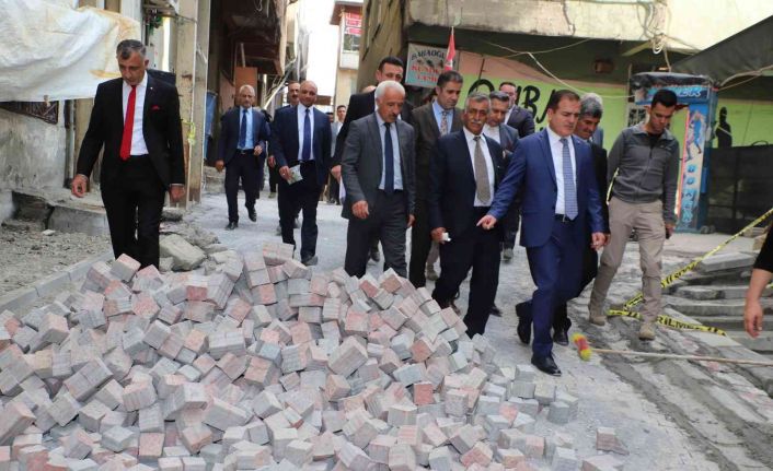 Vali Akbıyık, yeni halk pazarını denetledi