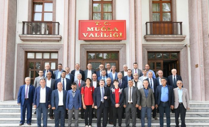 Vali Orhan Tavlı Muhtarlarla Bir Araya Geldi