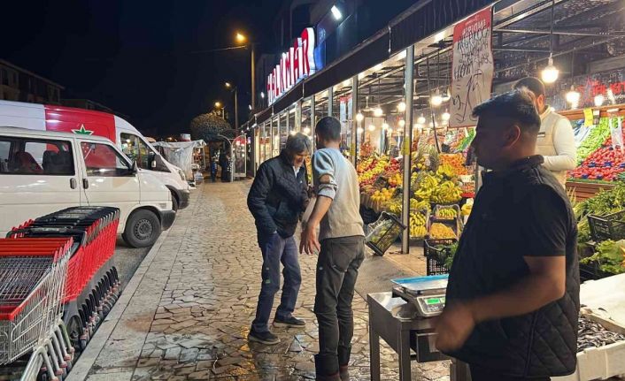 Bedava hamsi vatandaşları şaşırttı