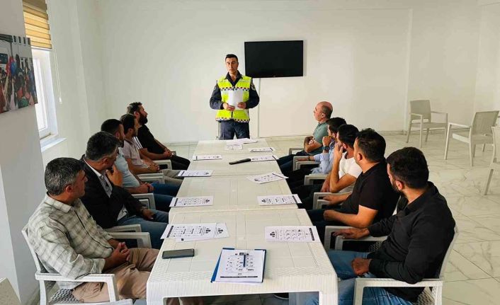 Beytüşşebap’ta saygı ve trafik kuralları semineri verildi