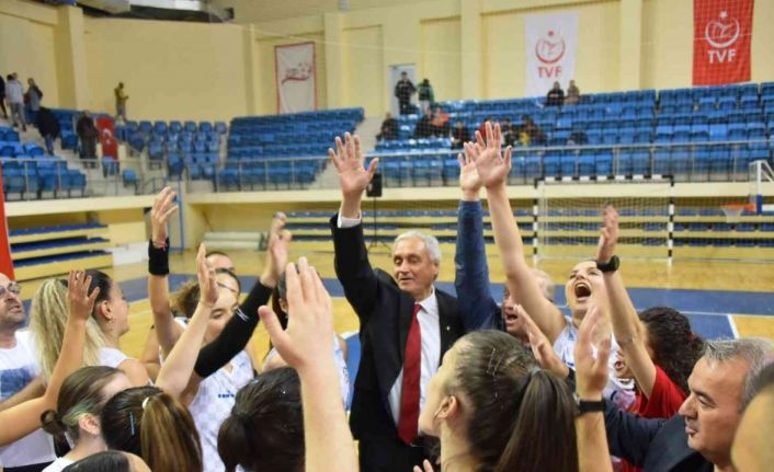 “Bizim Kızlar” galibiyet serisini bozmadı
