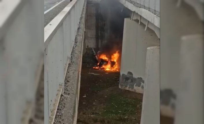 Bozulan araca yardıma giderken kaza yaptılar: 1 ölü, 2 yaralı