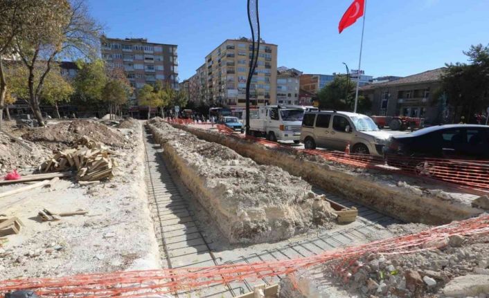 Elazığ’da yolcu dostu otobüs durakları hizmete geçiyor